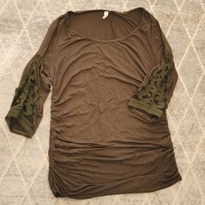 Olive long sleeve Pinkblush Maternity